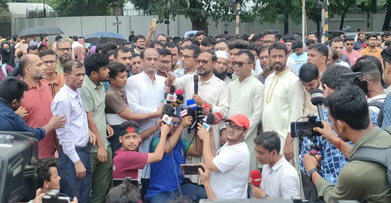 দাবি বাস্তবায়নের নতুন কেন্দ্র হবে কাকরাইল মোড়: রইছ উদ্দিন