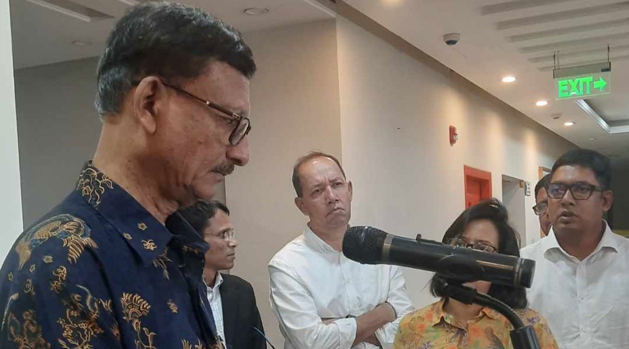 বিদেশী ভিসা বন্ধের জন্য দেশের মানুষ ও ব্যবসায়ীরা দায়ি