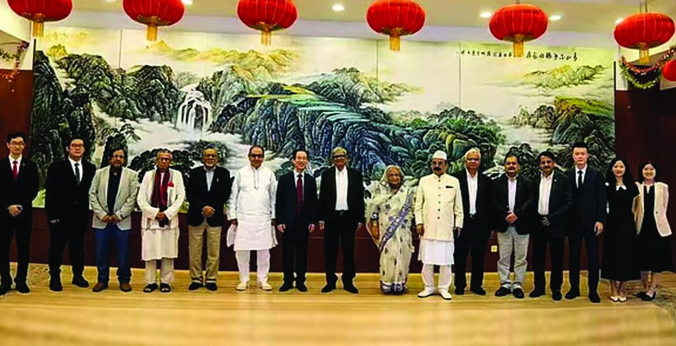 মির্জা ফখরুলসহ চীন সফরে গেল বিএনপির প্রতিনিধি দল
