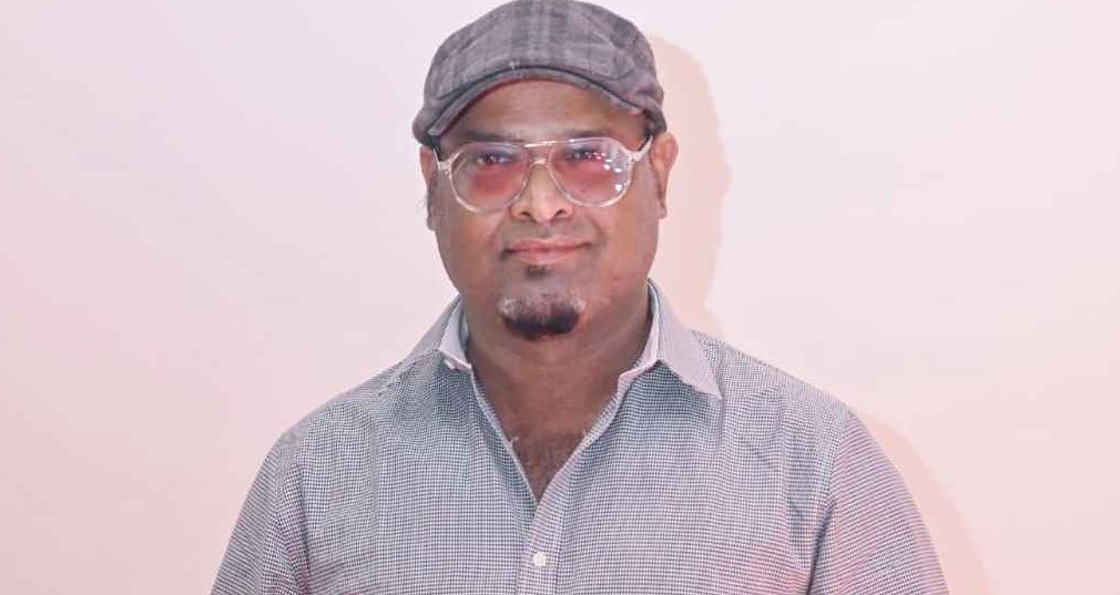 রবীন্দ্রনাথকে শ্রদ্ধা জানিয়ে শফিক তুহিনের গান