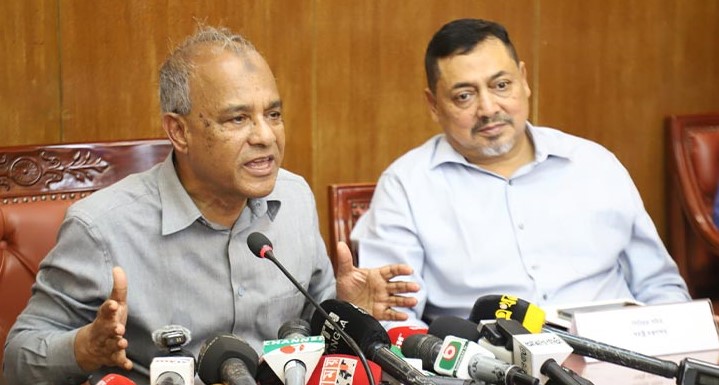 নির্বাচনের আগে লটারির মাধ্যমে এসপি ওসিদের বদলি হবে