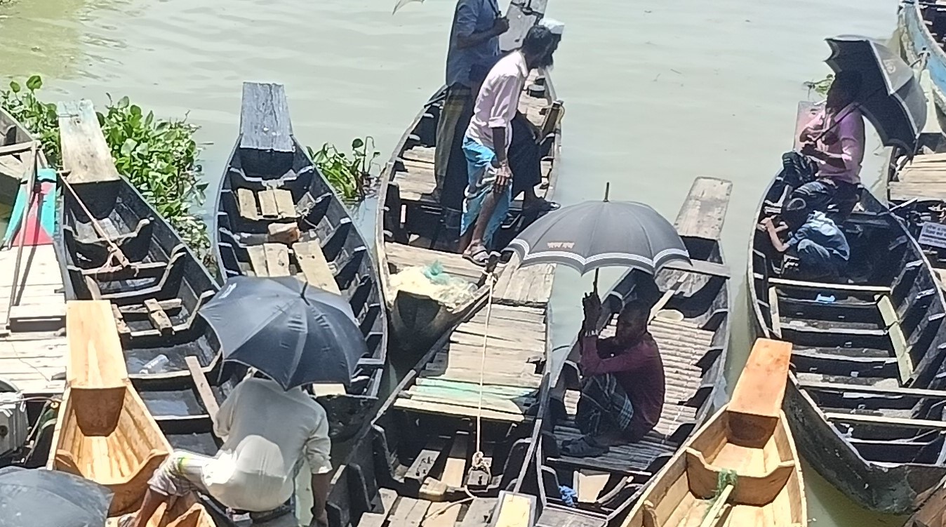 মাইনীমুখের নৌকার হাট, নদী জীবনের রঙিন মেলা