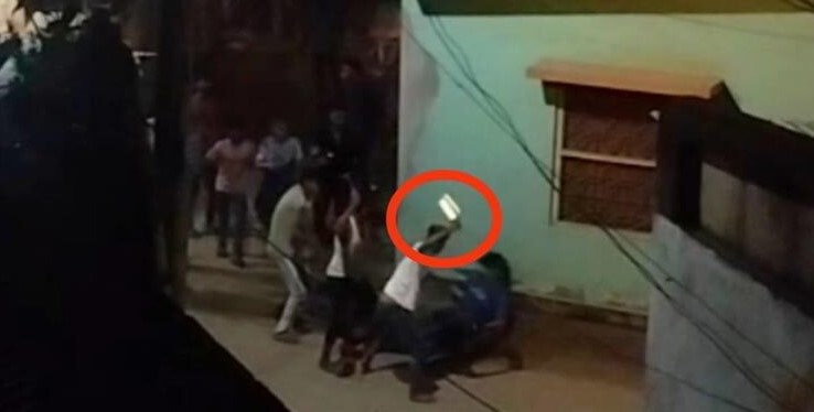 ফোন নিয়ে দ্বন্দ্ব, চুয়াডাঙ্গায় দুই যুবককে কুপিয়ে জখম