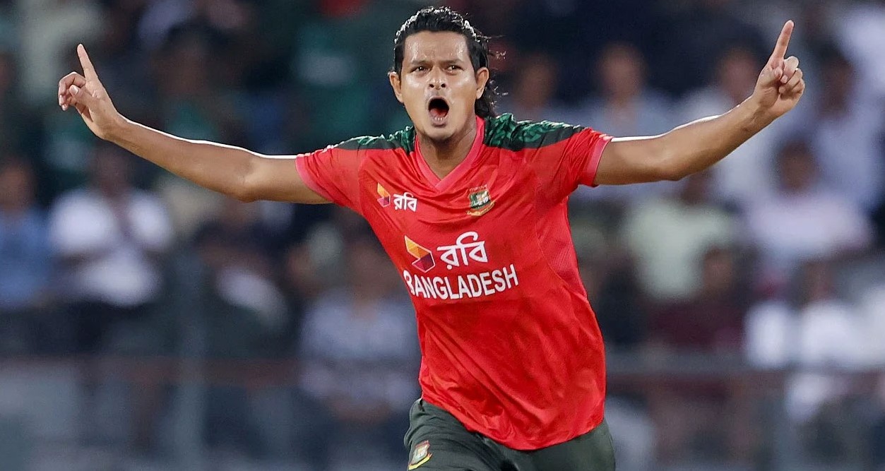 ঘরের মাঠে ম্যাচসেরা হয়ে যা বললেন নাসুম আহমেদ