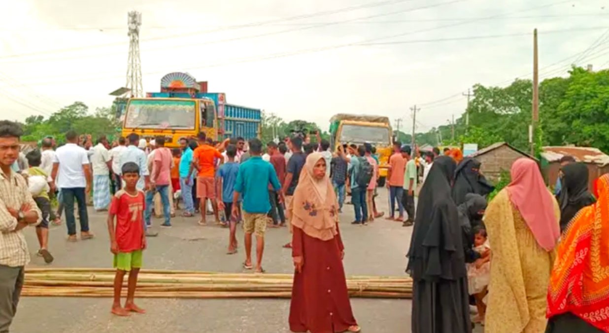 বিজয়নগরে আসন পুনর্বিন্যাসে ক্ষোভ, ঢাকা-সিলেট মহাসড়ক অবরোধ