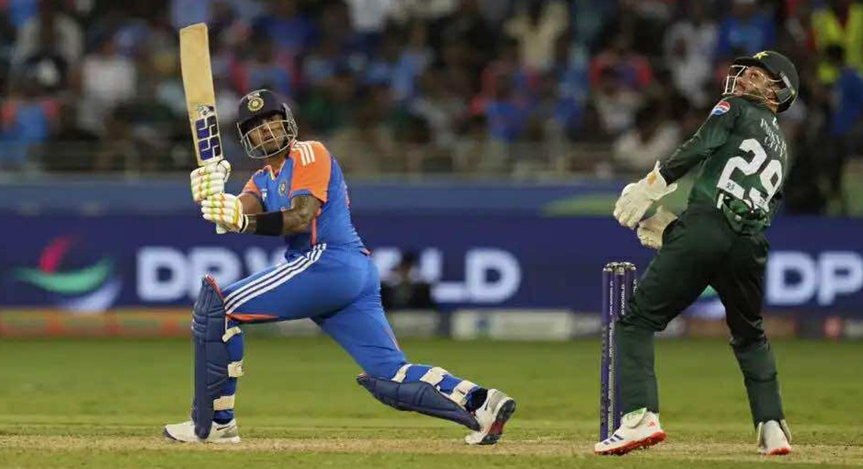 পাকিস্তানকে উড়িয়ে দিলো ভারত