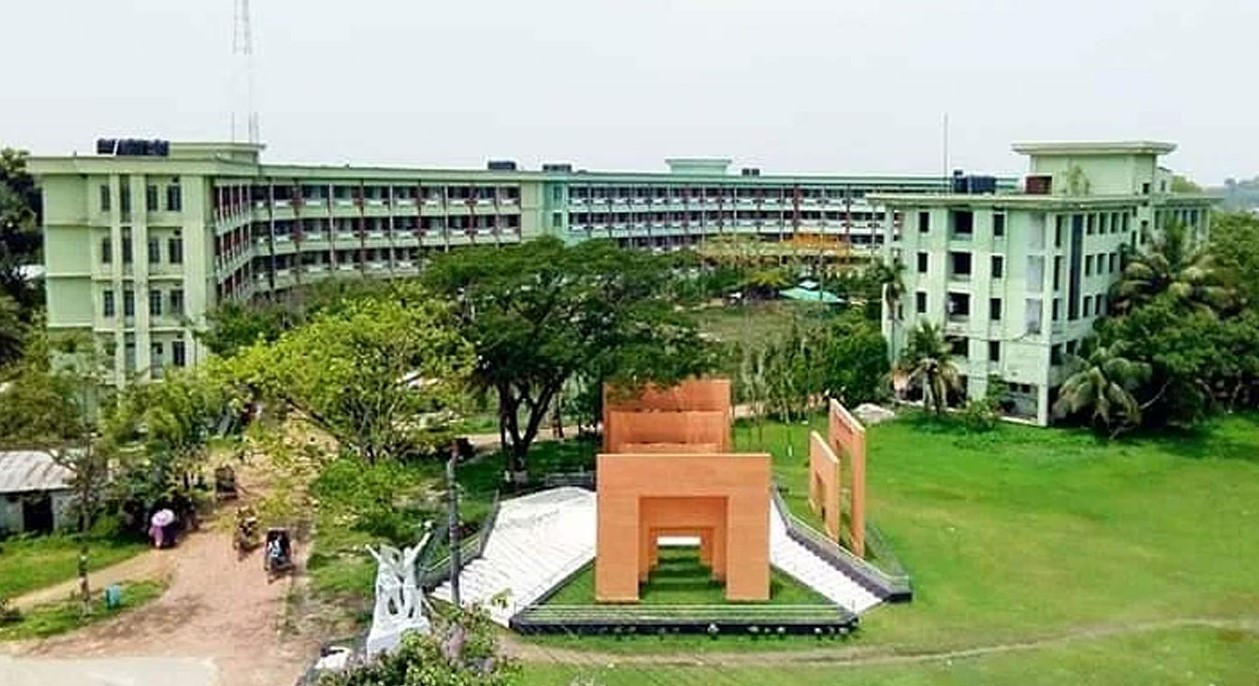 কবি নজরুল বিশ্ববিদ্যালয়ের ১৯ শিক্ষক ও ২০ কর্মকর্তাকে শোকজ