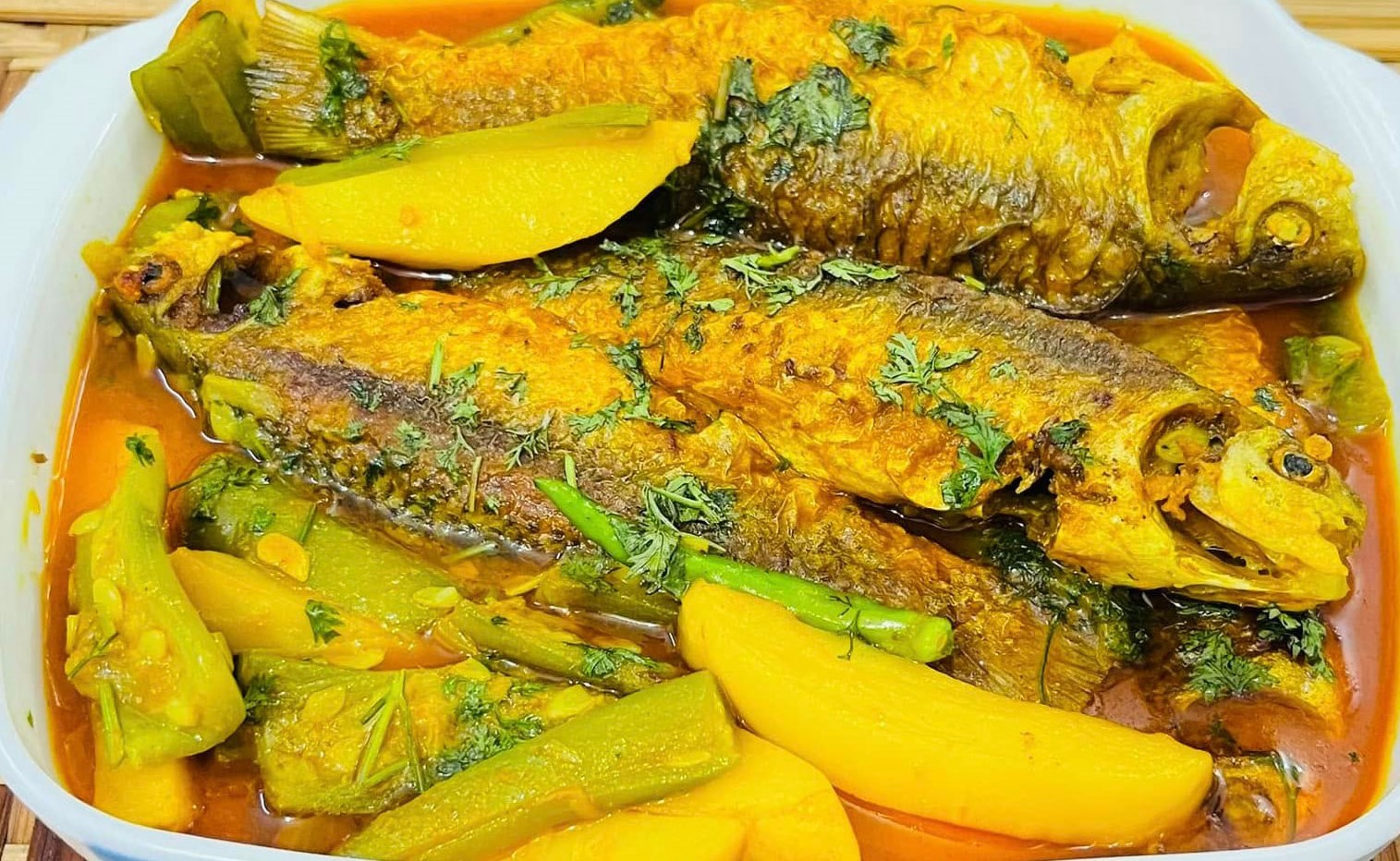 ঝিঙে দিয়ে ভাগনা মাছের রসা