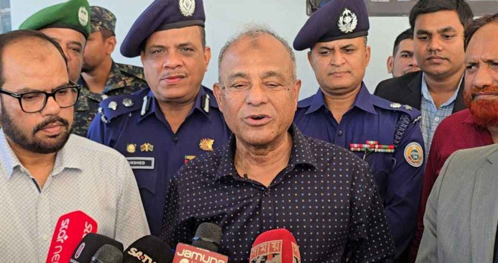 প্রতিবেশী দেশ অশান্তির উসকানি দিচ্ছে: স্বরাষ্ট্র উপদেষ্টা