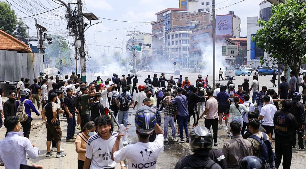 নেপালে ভয়াবহ সহিংসতা-মসজিদে ভাঙচুর, সীমান্ত বন্ধ করলো ভারত