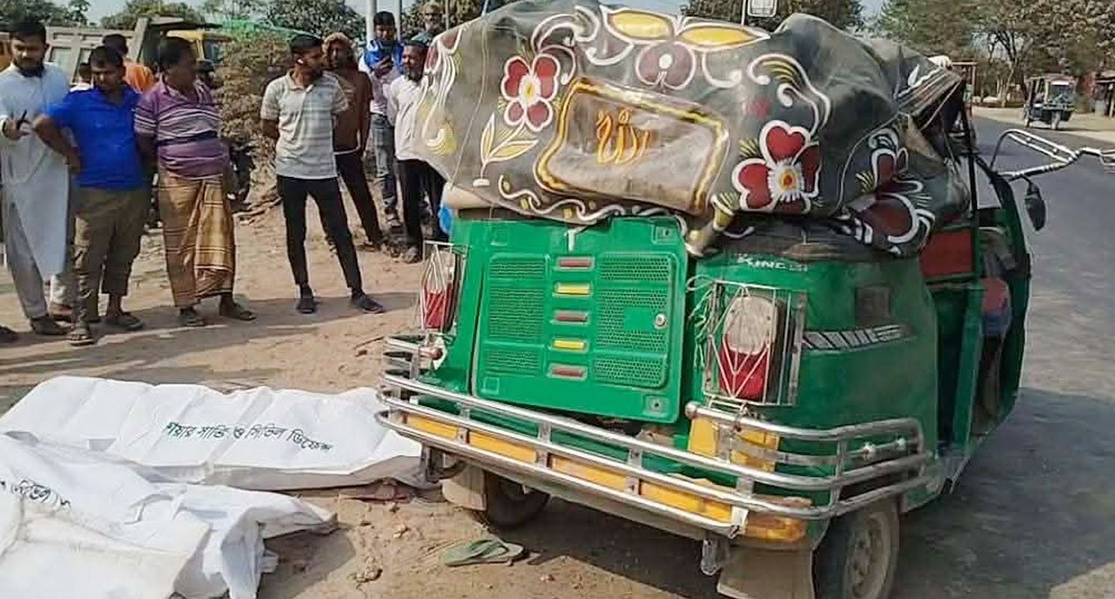 কুষ্টিয়ায় ট্রাক-অটোরিকশা সংঘর্ষে নিহত ৫