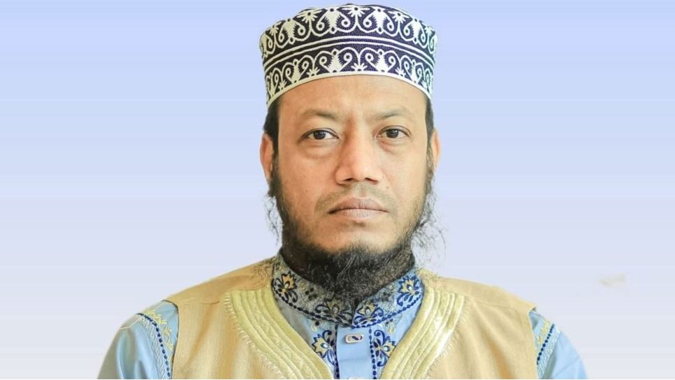 প্রস্তাবকারীর পরিচয় প্রকাশ করতে আমির হামজাকে আইনি নোটিশ