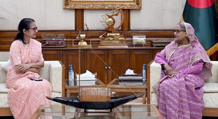 আর্থ-সামাজিক উন্নয়নে এডিবির সহায়তা চেয়েছেন প্রধানমন্ত্রী