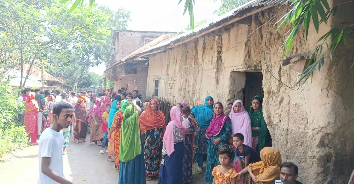 পবায় একই পরিবারের ৪ জনের মরদেহ উদ্ধার
