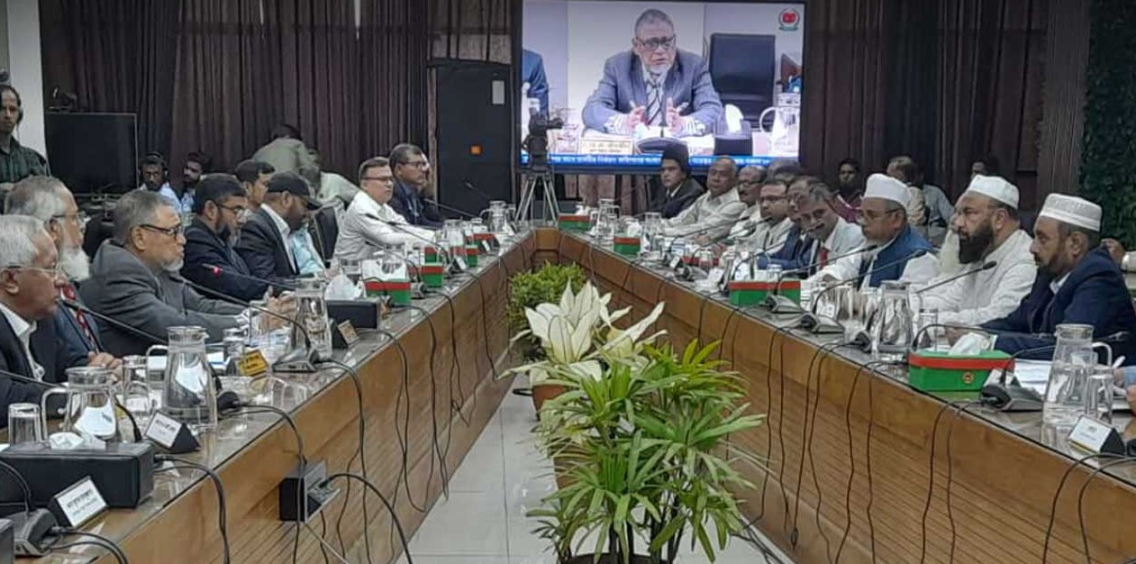 খেলোয়াড়রা সহযোগিতা না করলে নিরপেক্ষতা হারাবে কমিশন : সিইসি