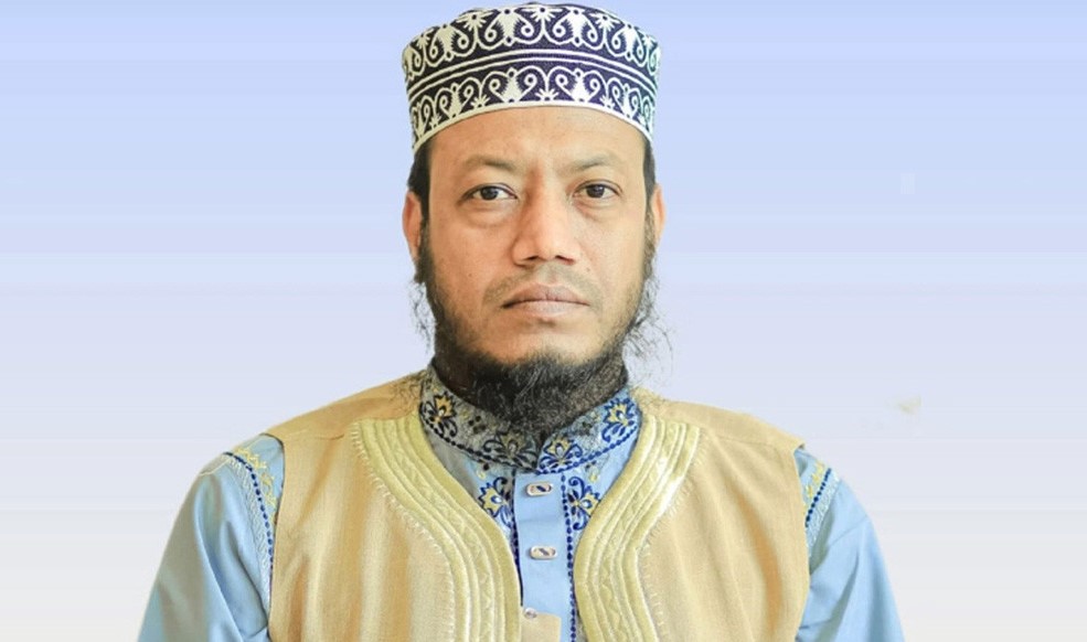 আমির হামজার বিরুদ্ধে মামলা