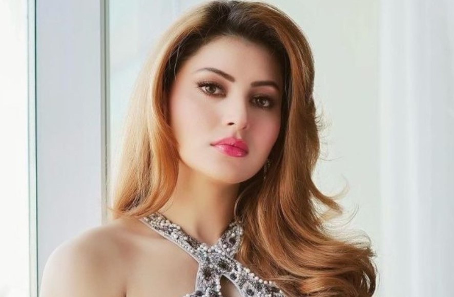 উর্বশী রাউতেলার বিস্ময়কর দাবি, রেগে গেলেন পুরোহিতরা!