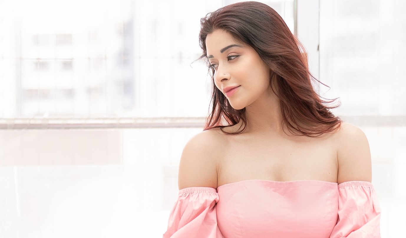 ত্বকের উজ্জ্বলতা ধরে রাখতে কী খাবেন, কী খাবেন না