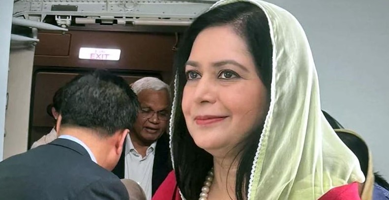 লন্ডনের উদ্দেশ্যে ঢাকা ছাড়লেন জুবাইদা রহমান
