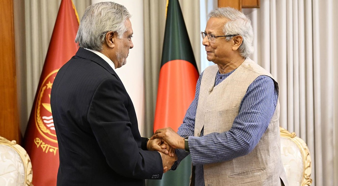 ড. ইউনূসের সঙ্গে পাকিস্তানের উপ-প্রধানমন্ত্রীর সাক্ষাৎ