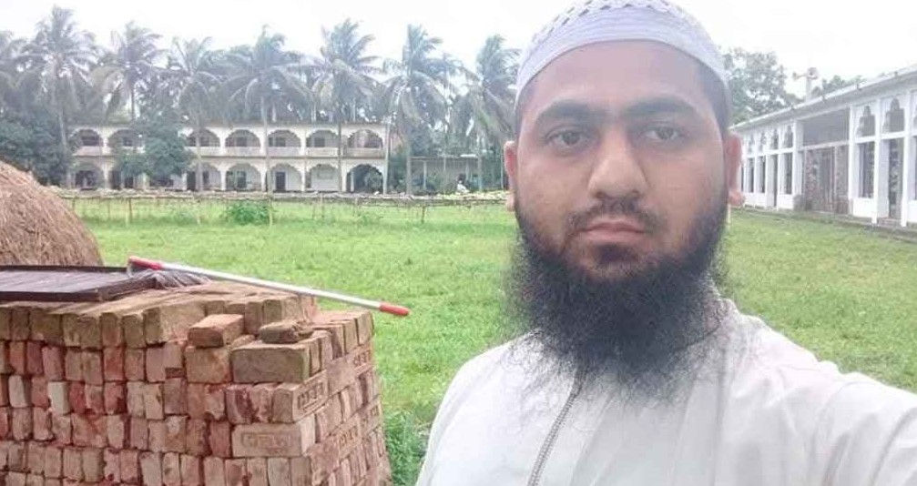 দুই ছাত্রকে বলাৎকারের অভিযোগে মাদরাসা শিক্ষক গ্রেপ্তার