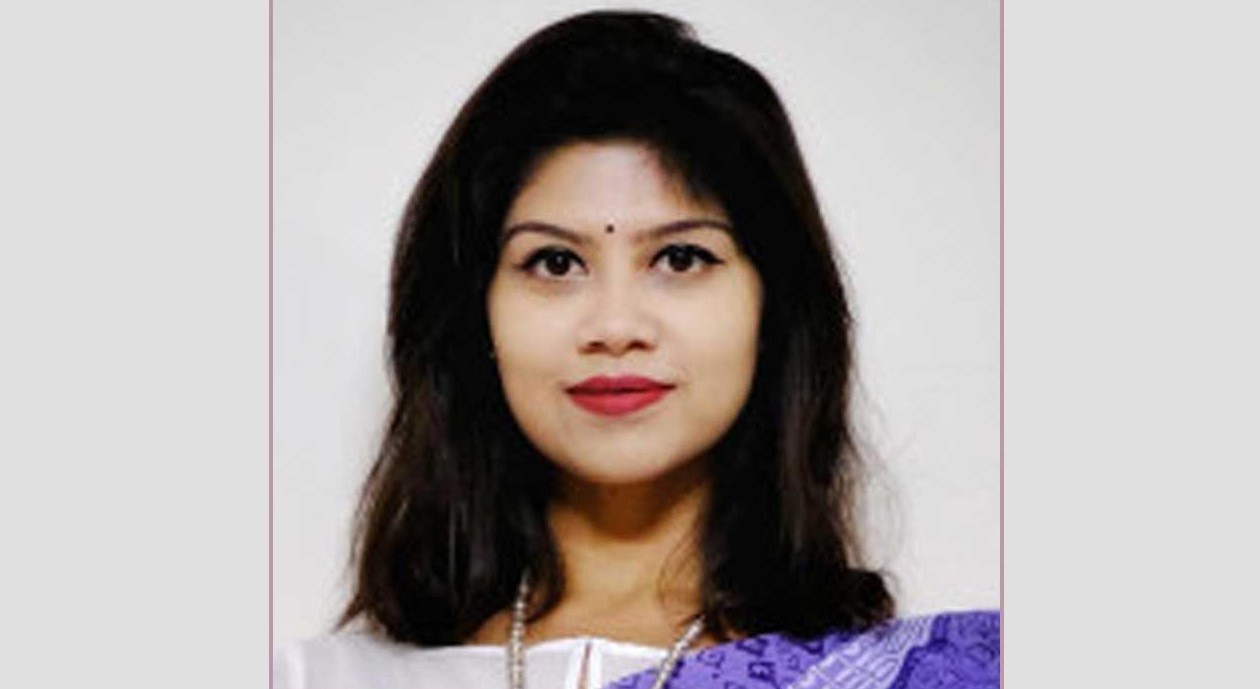 ৩৮ লাখ টাকা ঘুষ নিয়ে কর কর্মকর্তা মিতু বরখাস্ত