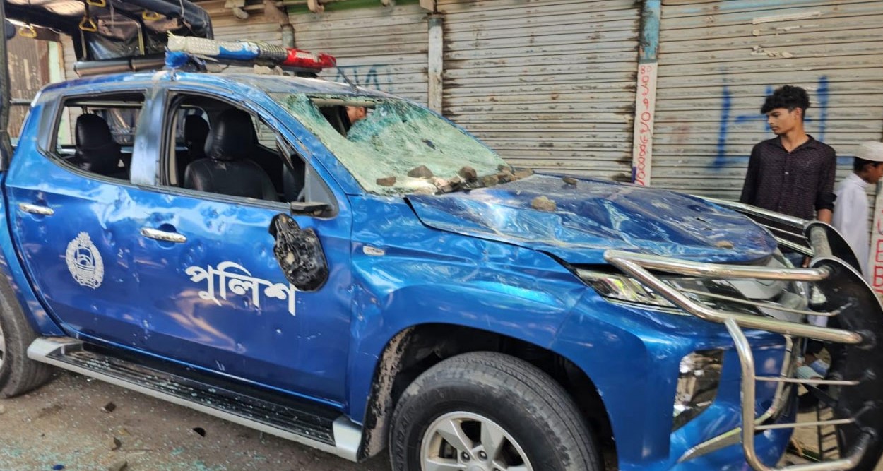 নুরাল পাগলার দরবারে পুলিশের ওপর হামলায় মামলা