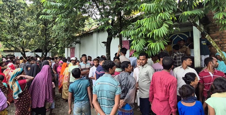 শিবগঞ্জে প্রবাসীর স্ত্রী-ছেলেকে হত্যা, সোনা-টাকা লুট