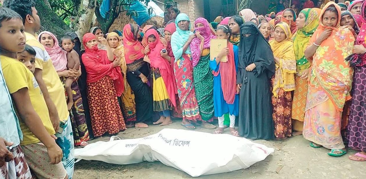 শাশুড়িকে দাফন করতে যাওয়ার পথে ট্রাকের ধাক্কায় যুবক নিহত