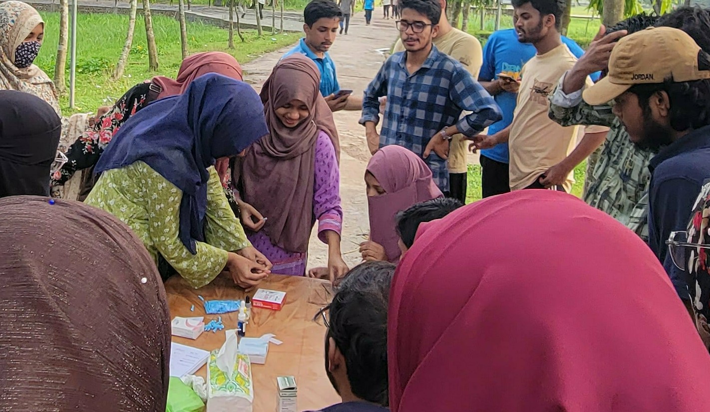 বাঁধনের উদ্যোগে রক্তের গ্রুপ নির্ণয় কর্মসূচি