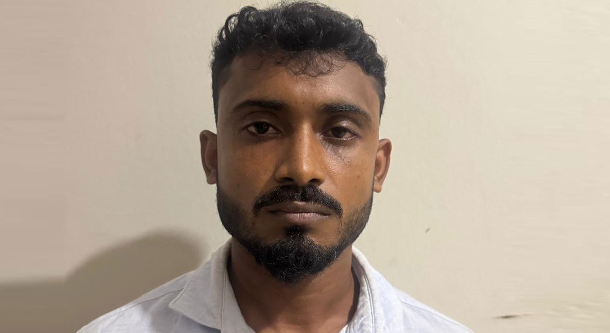 গোয়ালন্দে নুরাল পাগলার দরবার থেকে গরু লুট, যুবক গ্রেপ্তার