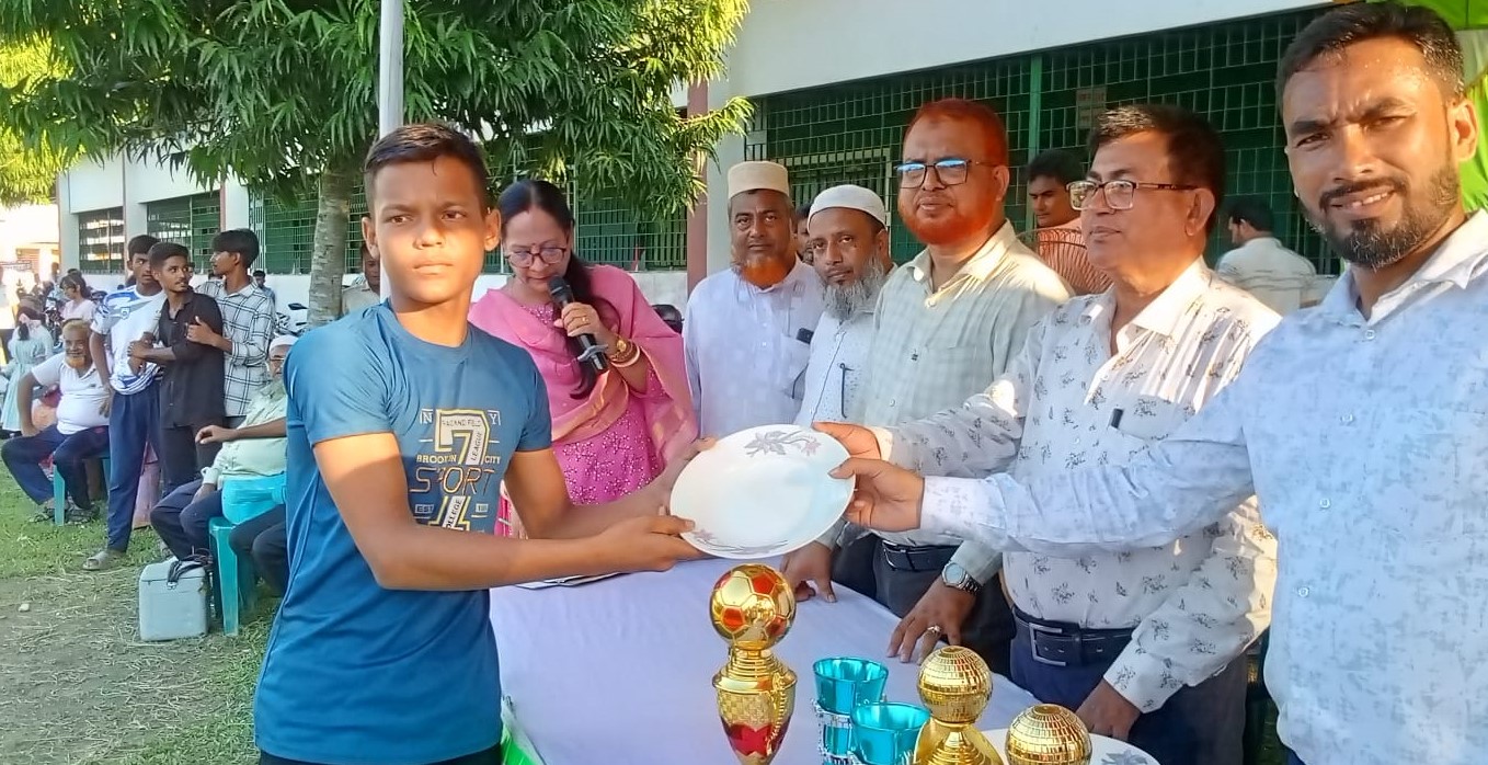 লালমনিরহাটে জাতীয় ক্রীড়া প্রতিযোগিতা ২০২৫ পুরস্কার বিতরণ অনুষ্ঠিত