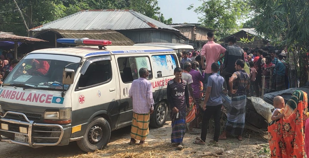 লালনের তিরোধান অনুষ্ঠানে ট্রেনের ধাক্কায় মোমিনুল নিহত