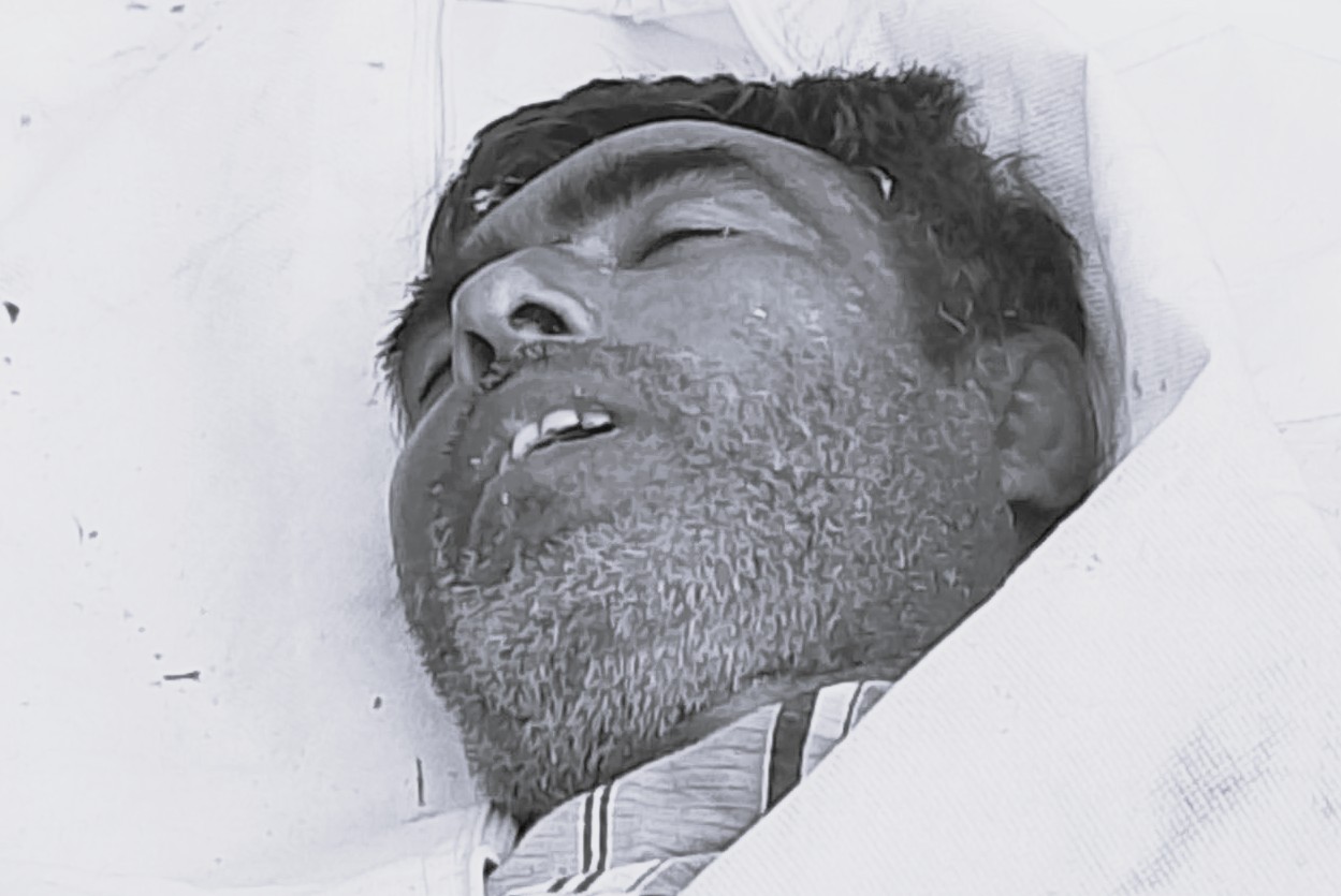 ধামইরহাটে ভুটভুটি ও মোটরসাইকেল নিয়ন্ত্রণ হারিয়ে খাদে