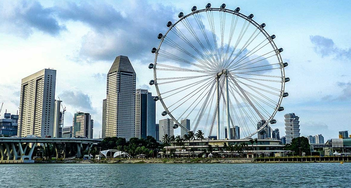 রাতে একা চলাফেরায় নিরাপদ দেশগুলোর নাম জেনে নিন