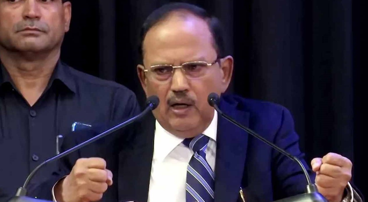 দুর্বল শাসন ব্যবস্থাই বাংলাদেশে সরকার পরিবর্তনের কারণ: অজিত দোভাল