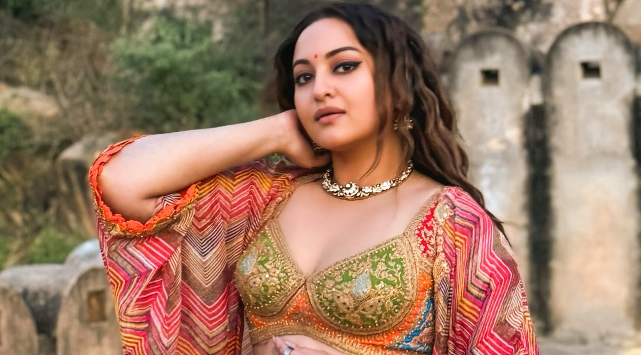 ওজন কমানোর পরও লজ্জা পেতাম: সোনাক্ষী সিনহা