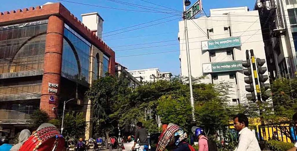 ধানমন্ডির ইবনে সিনাসহ দুই স্থাপনার সামনে ককটেল বিস্ফোরণ