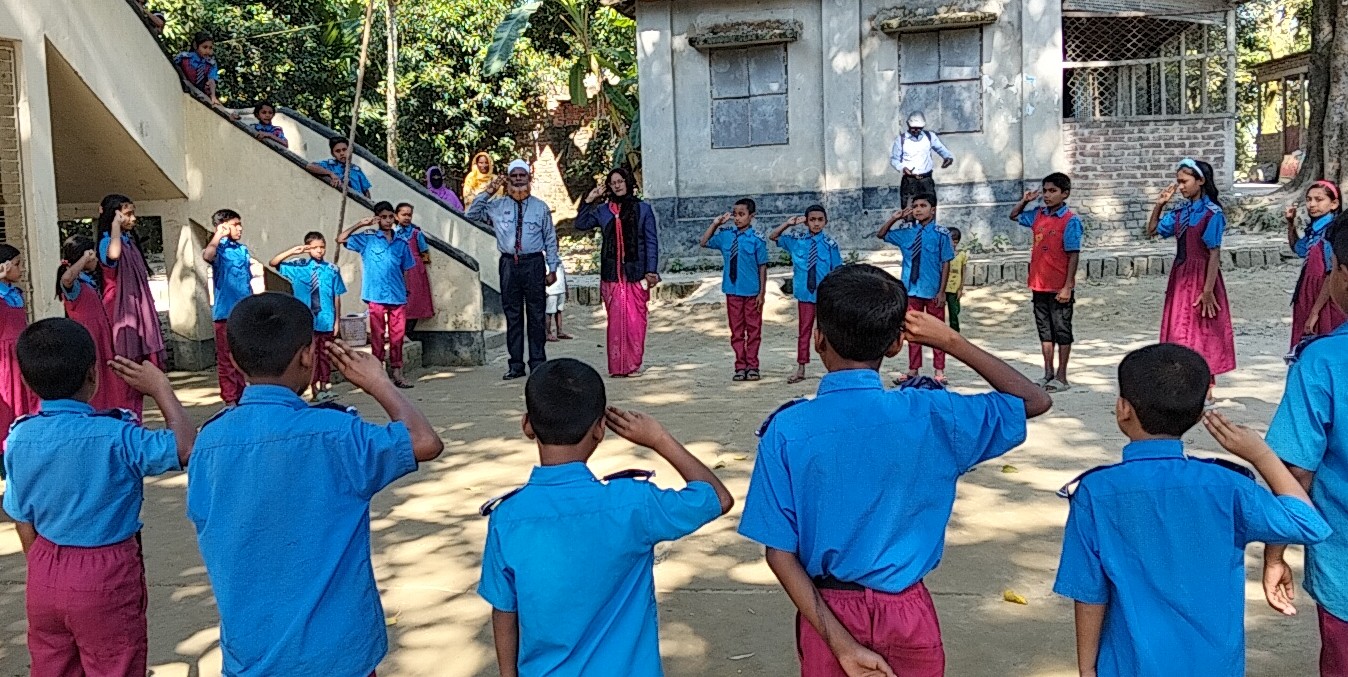 সবুজে ঘেরা দৃষ্টিনন্দন বিদ্যাপিঠ