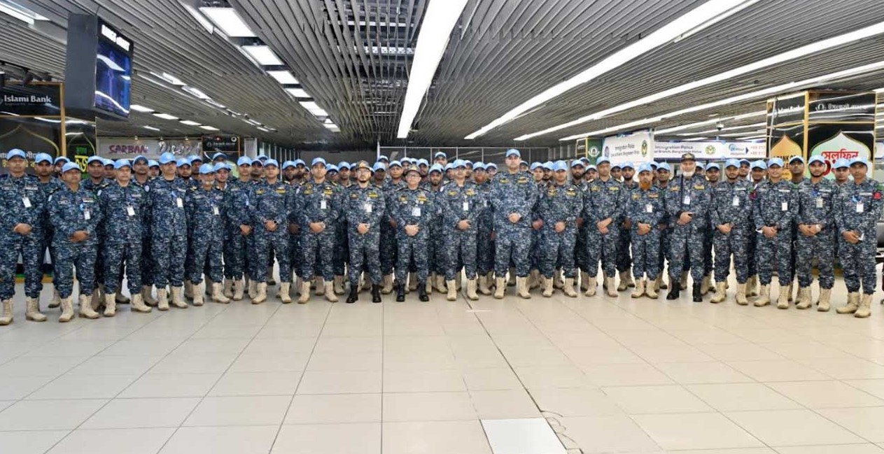 বিশ্বশান্তি রক্ষায় দক্ষিণ সুদান গেলেন নৌবাহিনীর ৭১ সদস্য