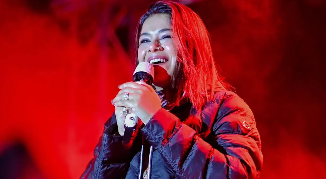 ‘সমাজ কি আমায় মেনে নেবে?’