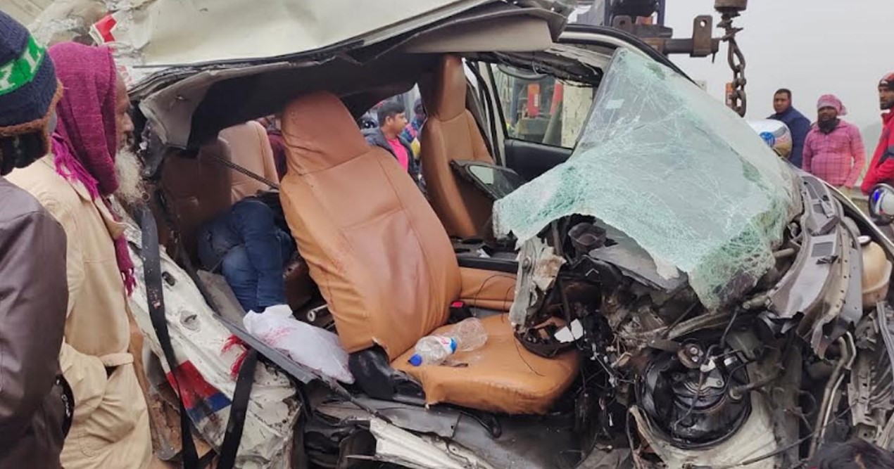 ভাঙ্গায় ট্রাক-অ্যাম্বুলেন্সের মুখোমুখি সংঘর্ষে ভাই-বোনসহ নিহত ৩