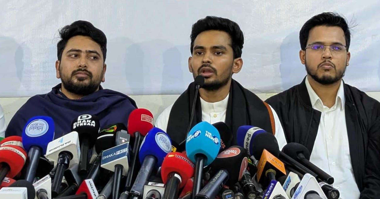 এবার নির্বাচনে অংশগ্রহণ করবেন না আসিফ মাহমুদ: নাহিদ ইসলাম