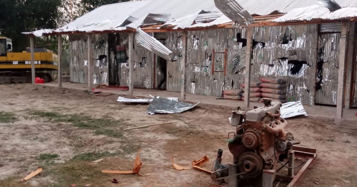 ডিমলায় বুড়ি তিস্তা খননে উত্তেজনা, আনসার ক্যাম্প ভাঙচুর