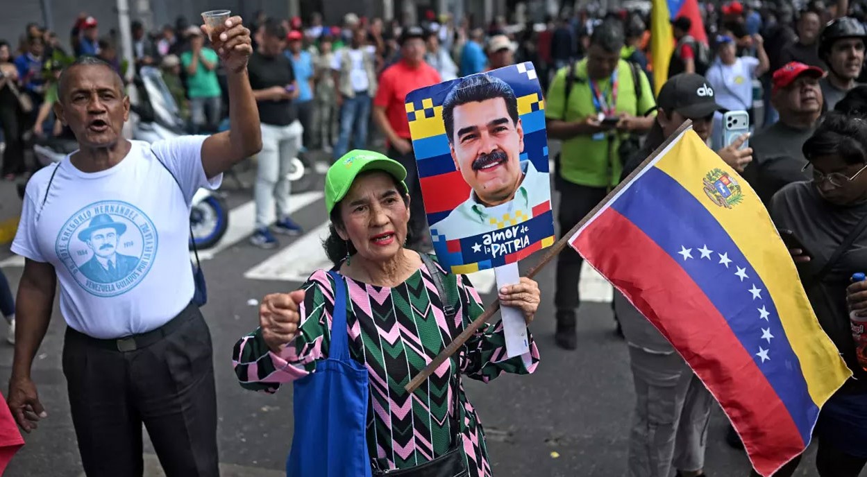 ভেনেজুয়েলায় যুক্তরাষ্ট্রের নজিরবিহীন হামলা