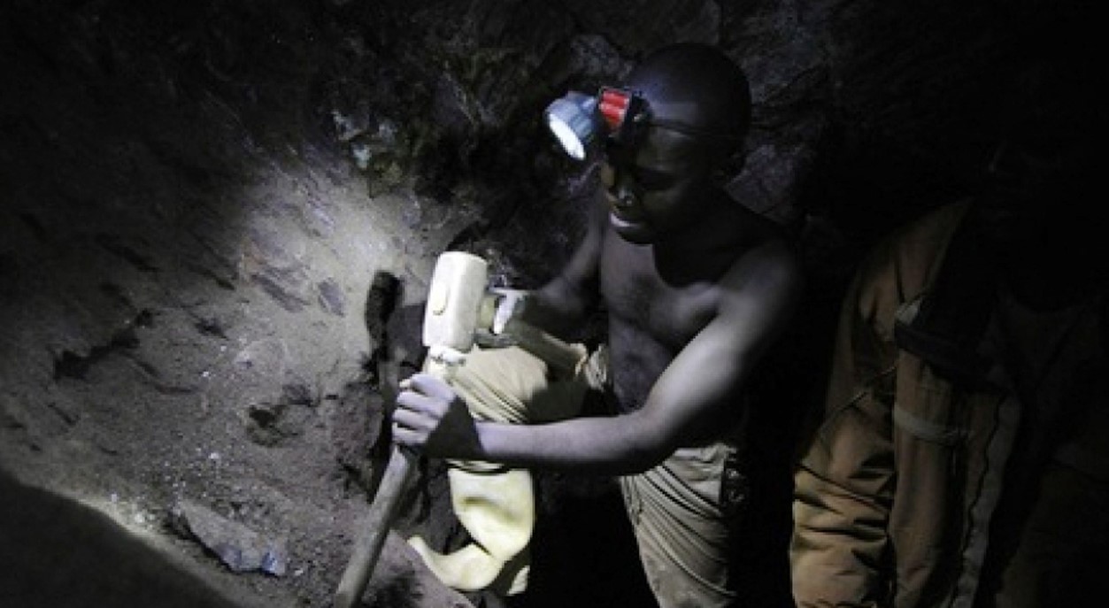 কঙ্গোতে কোলটান খনিধসে নিহত অন্তত ২২৭