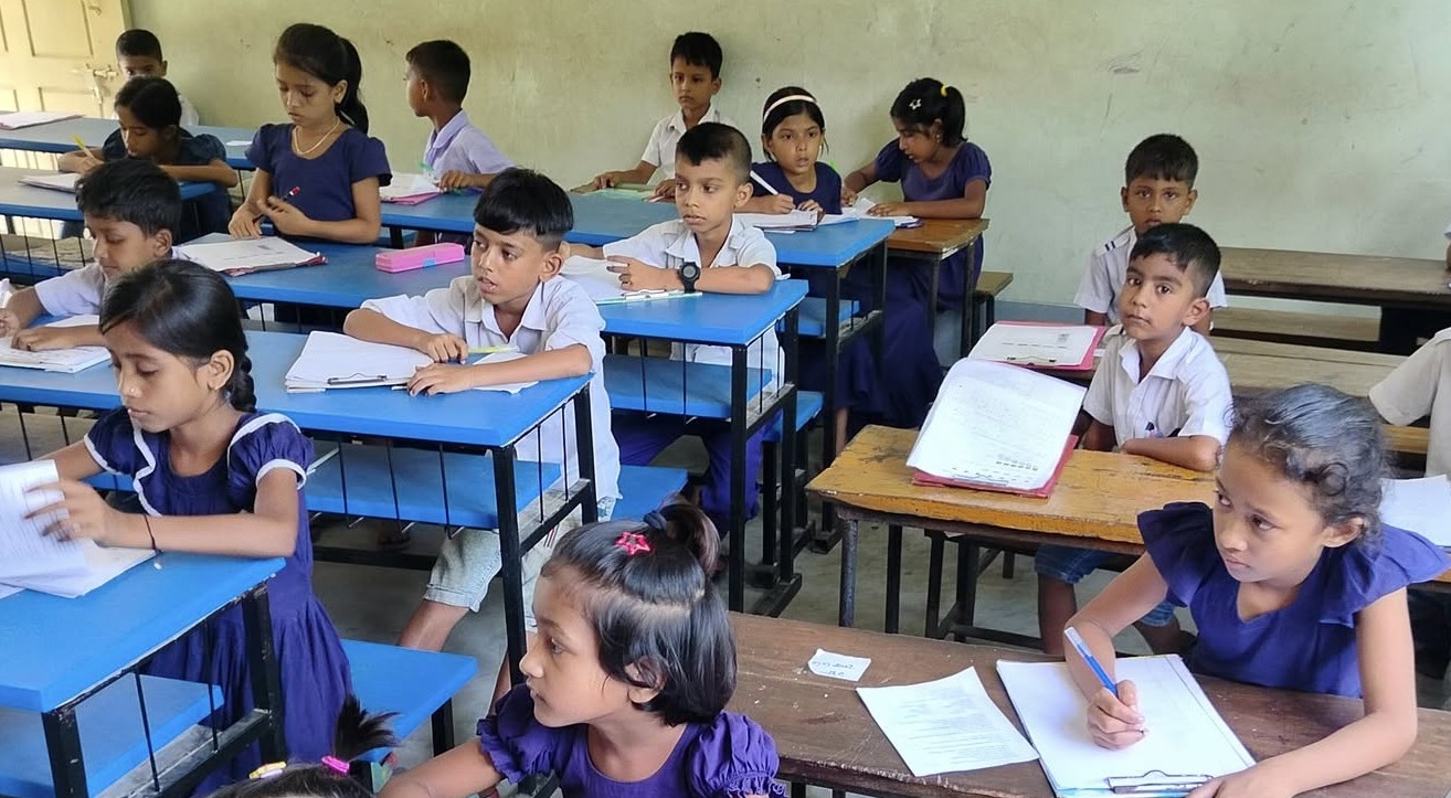 দেশের সব শিক্ষাপ্রতিষ্ঠানে টানা ৫ দিনের ছুটি ঘোষণা