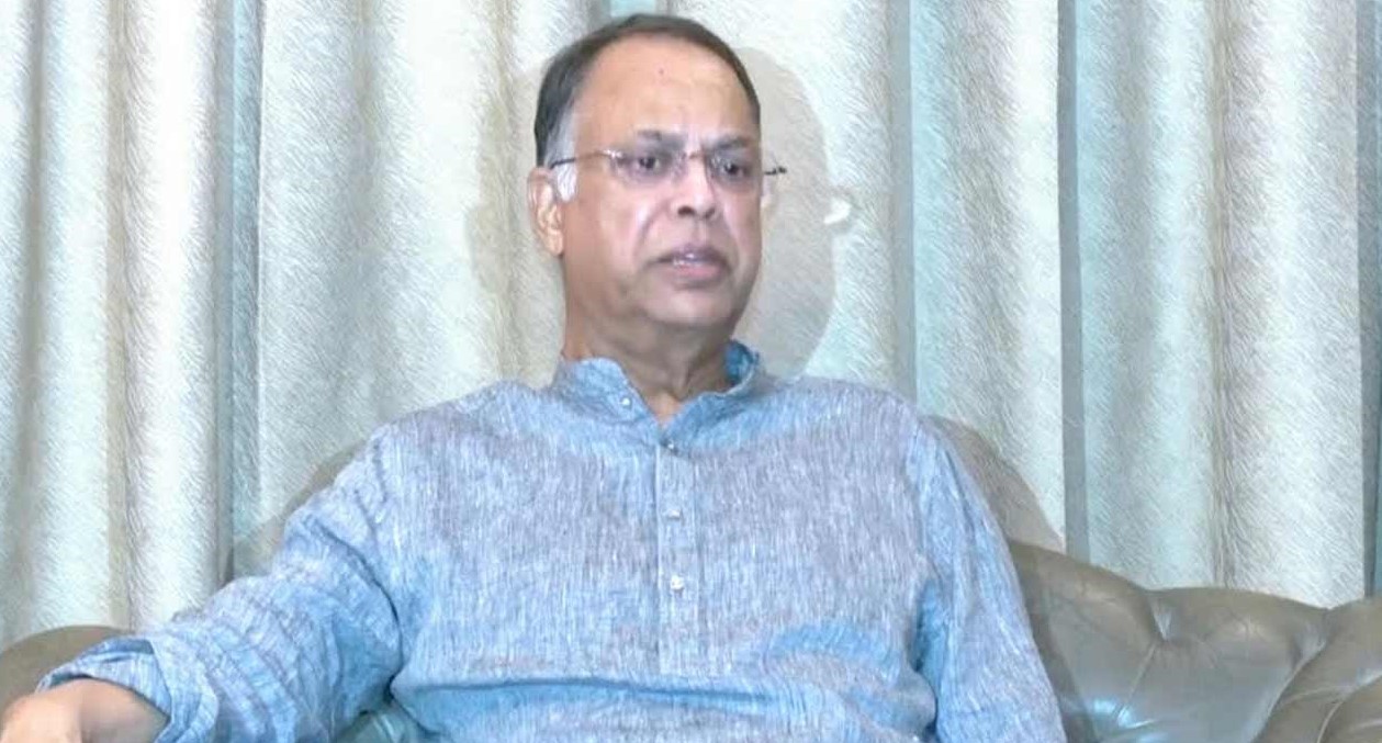 প্যানিক হবেন না, প্রয়োজন অনুযায়ী তেল নিন: জ্বালানি মন্ত্রী