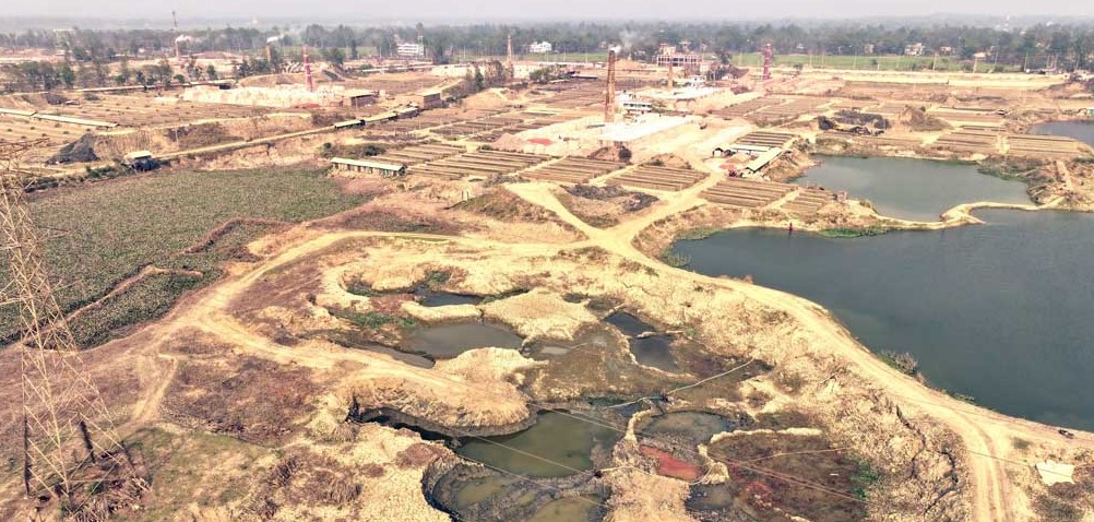 চট্টগ্রামে ৮২% ইটভাটাই অবৈধ