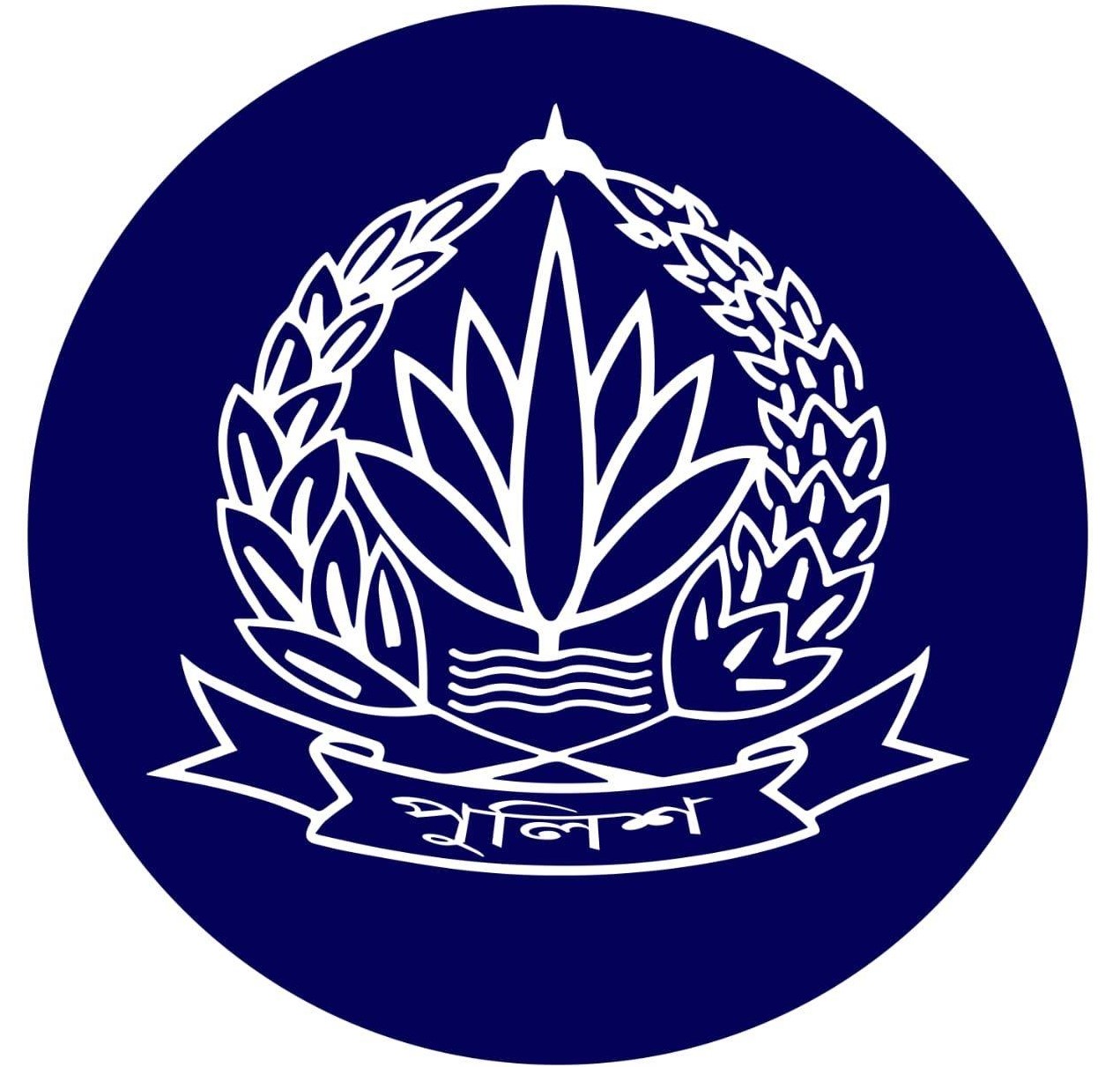 পাম্পে তেল নেওয়ায় অগ্রাধিকার চায় পুলিশ